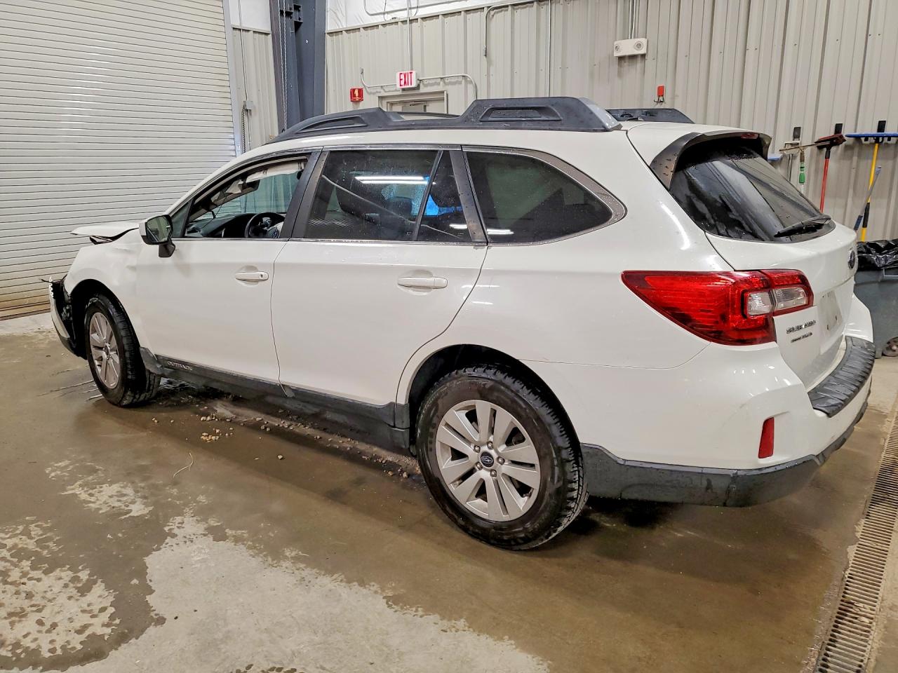 4S4BSACCXF3329256 · 2015 SUBARU OUTBACK · 2/13