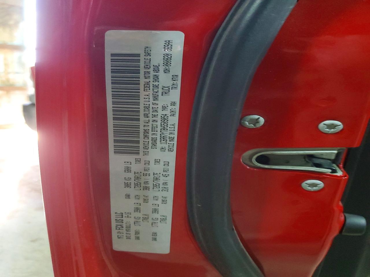 1C6RR7YT8HS509054 · 2017 RAM 1500 · 12/12