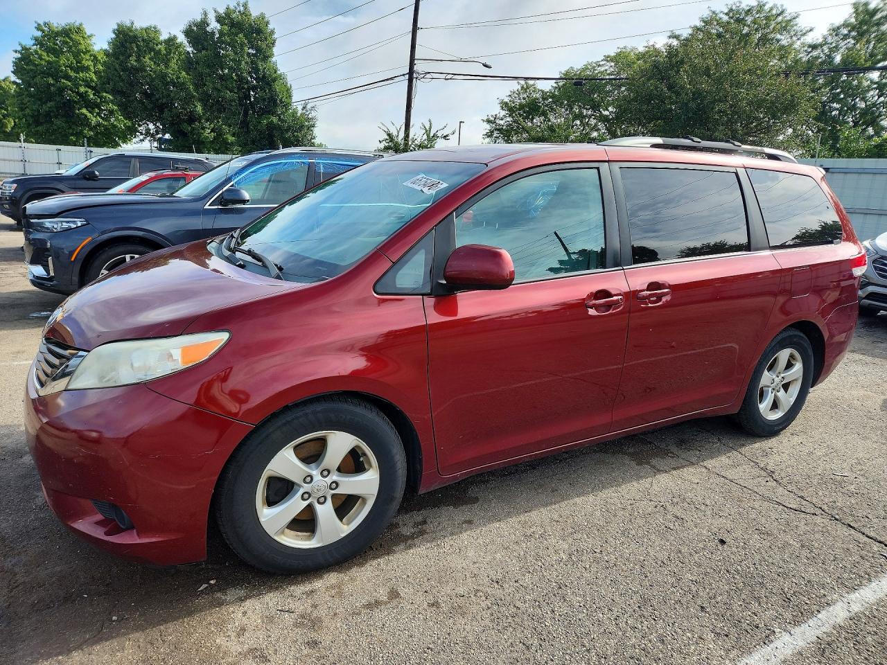 5TDKK3DC6CS208961 · 2012 TOYOTA SIENNA
