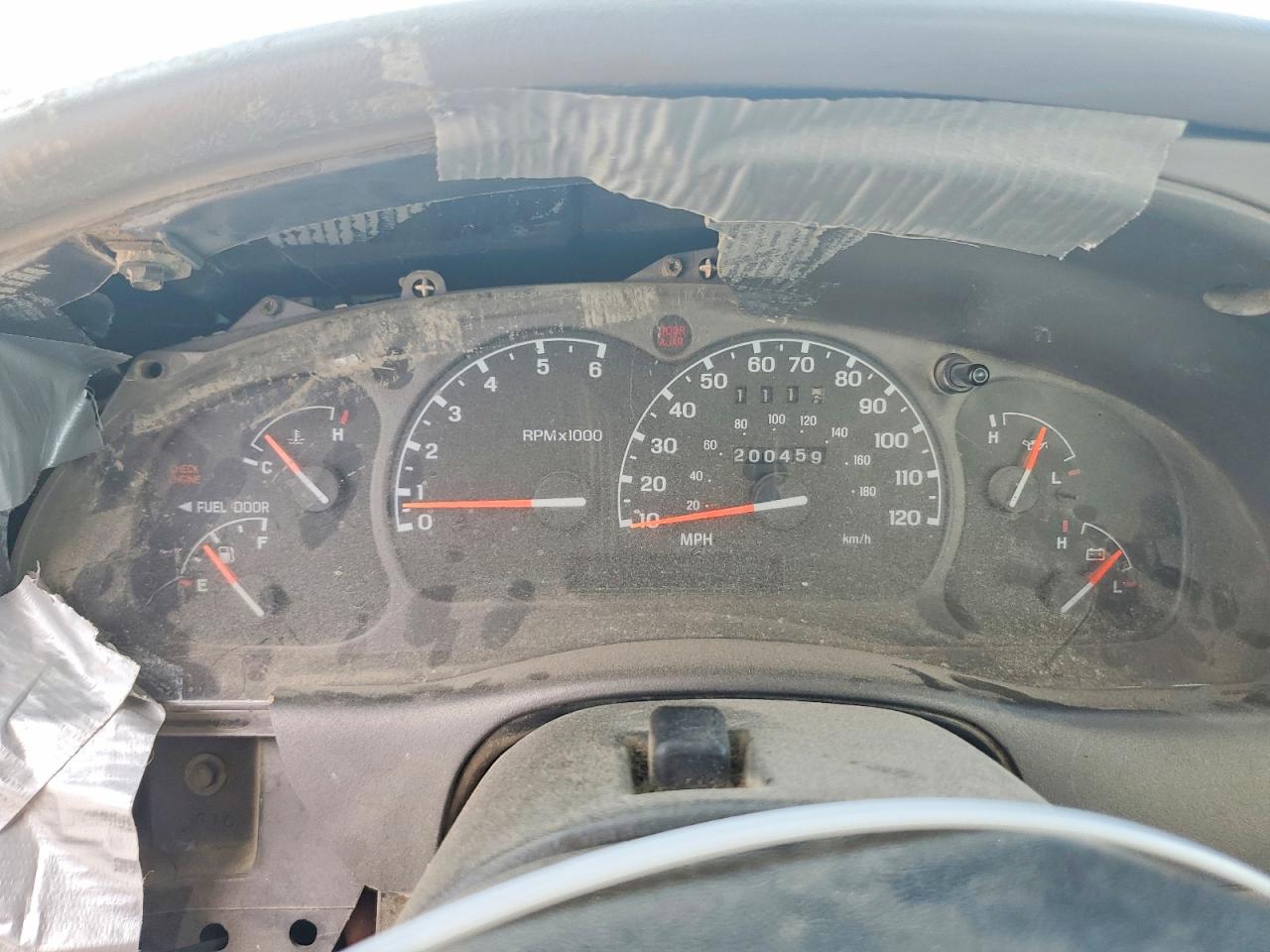 4F4YR12C51TM12833 · 2001 MAZDA B2500 · 9/12