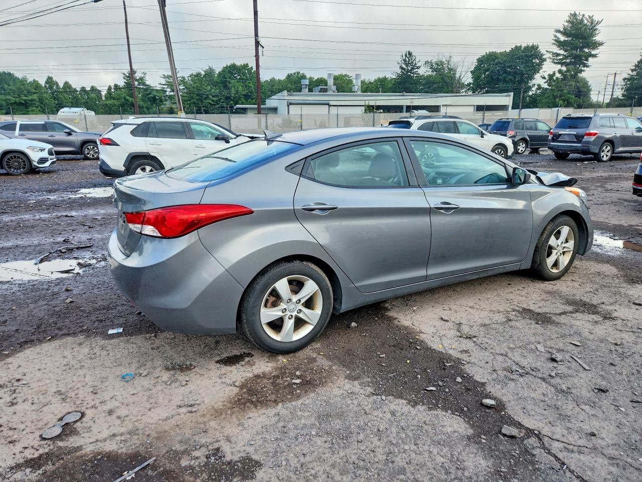 5NPDH4AE3DH205137 · 2013 HYUNDAI ELANTRA · 3/12