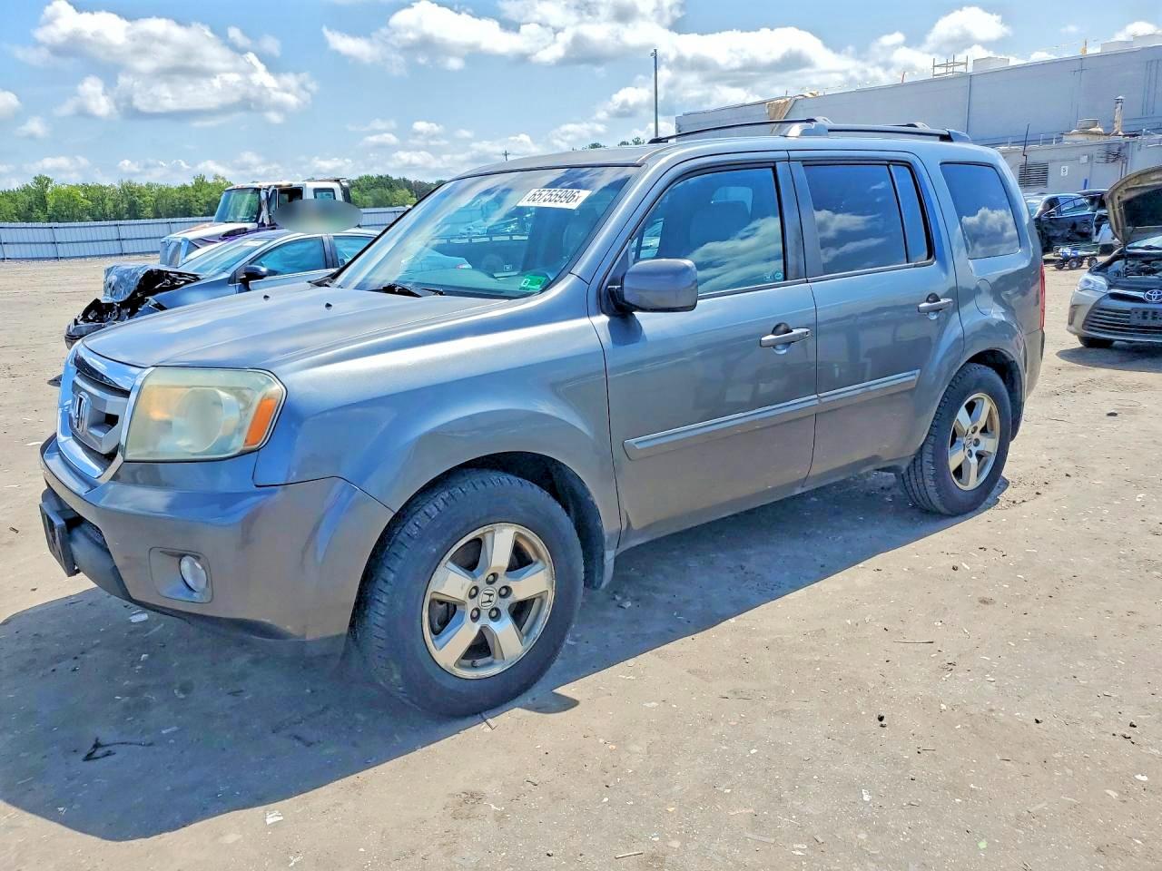 5FNYF4H51BB042268 · 2011 HONDA PILOT