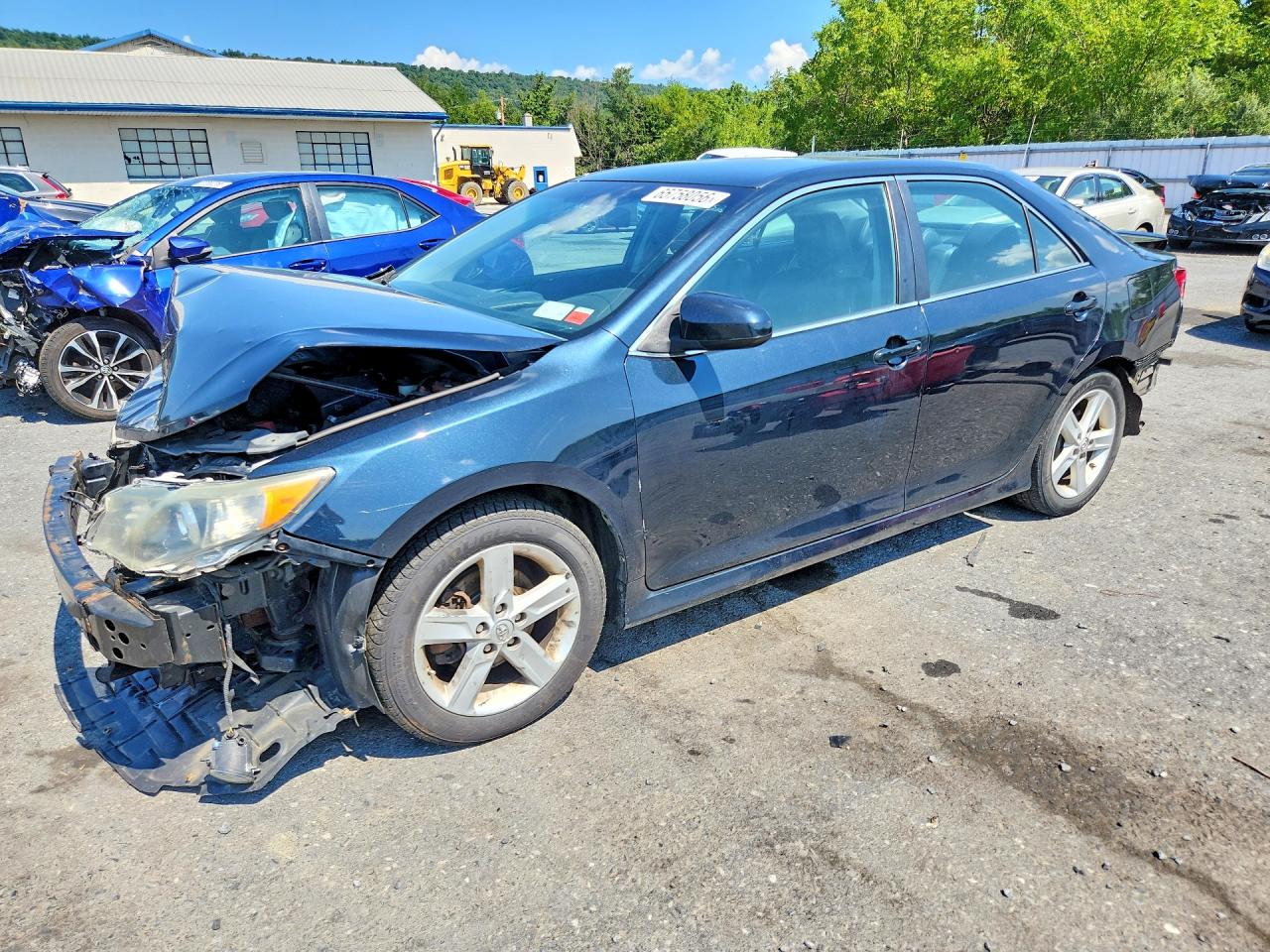 4T1BF1FK3EU444698 · 2014 TOYOTA CAMRY
