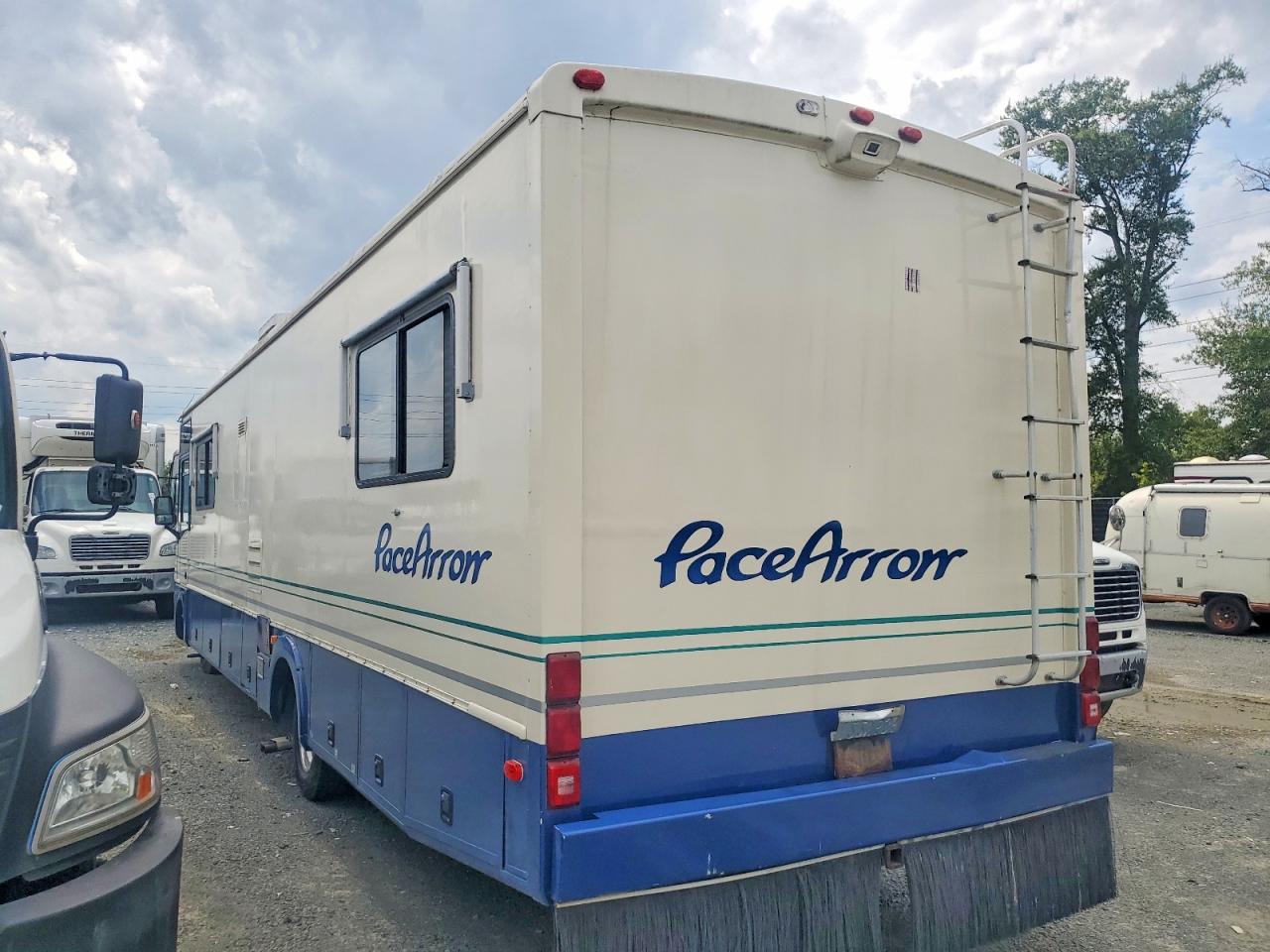 3FCMF53GXTJA10673 · 1996 PACE MOTORHOME · 3/10