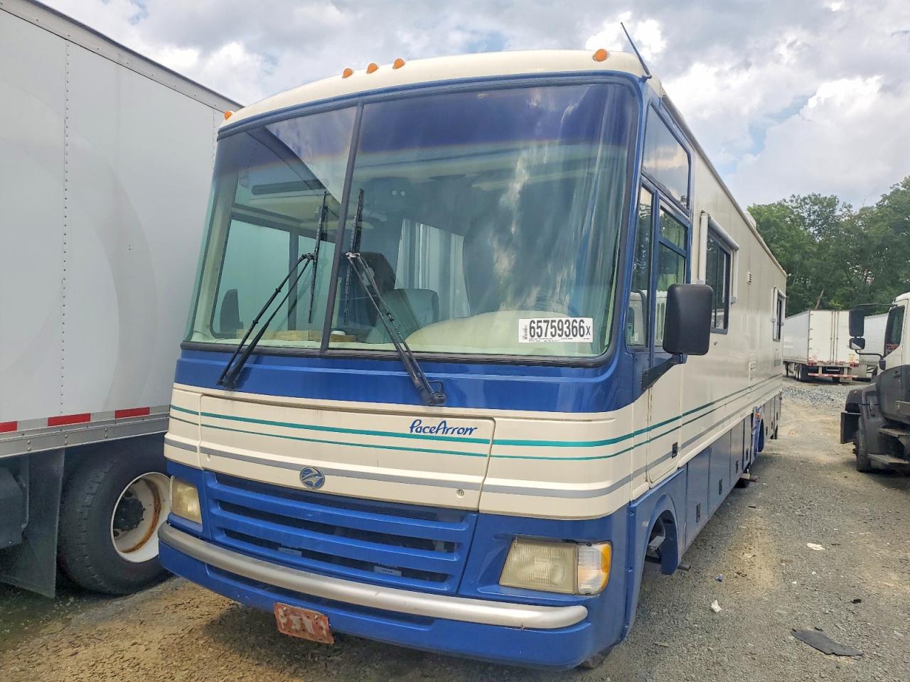 3FCMF53GXTJA10673 · 1996 PACE MOTORHOME · 9/10