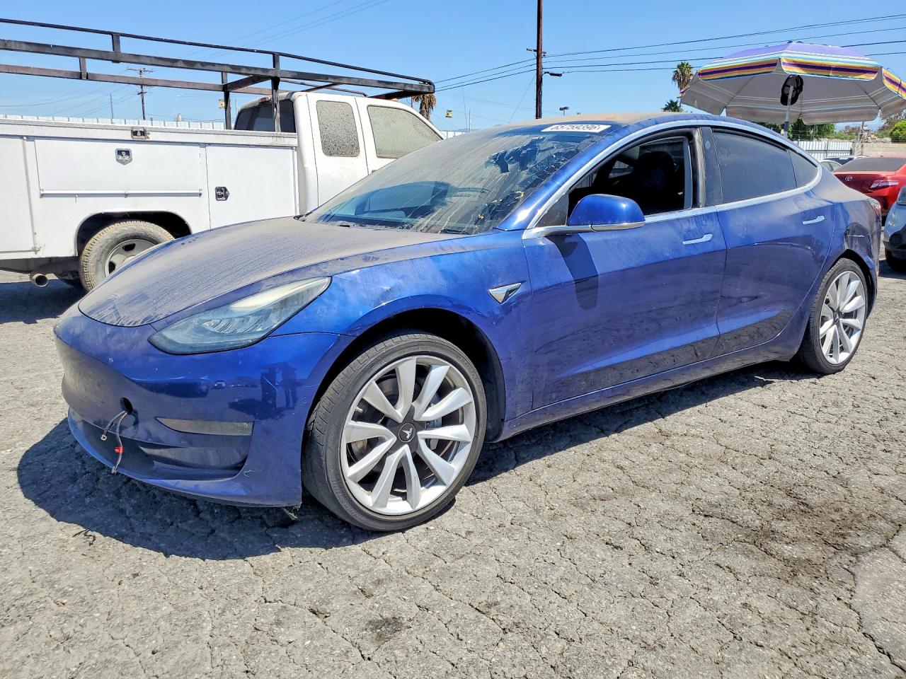 5YJ3E1EA1JF033386 · 2018 TESLA MODEL 3