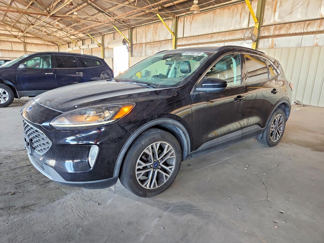 1FMCU9H65MUA64592 · 2021 FORD ESCAPE