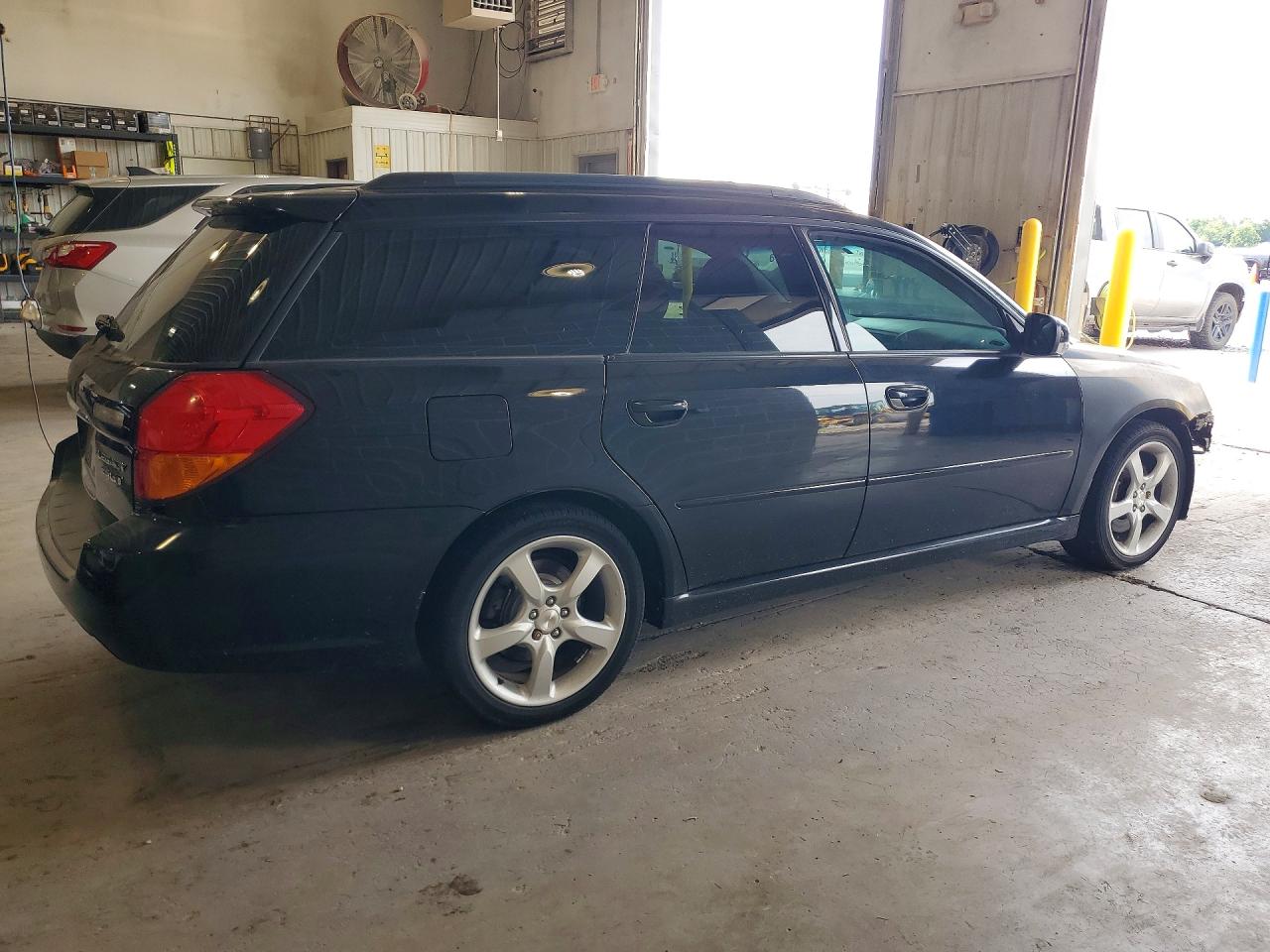 4S3BP686554318485 · 2005 SUBARU LEGACY · 3/13
