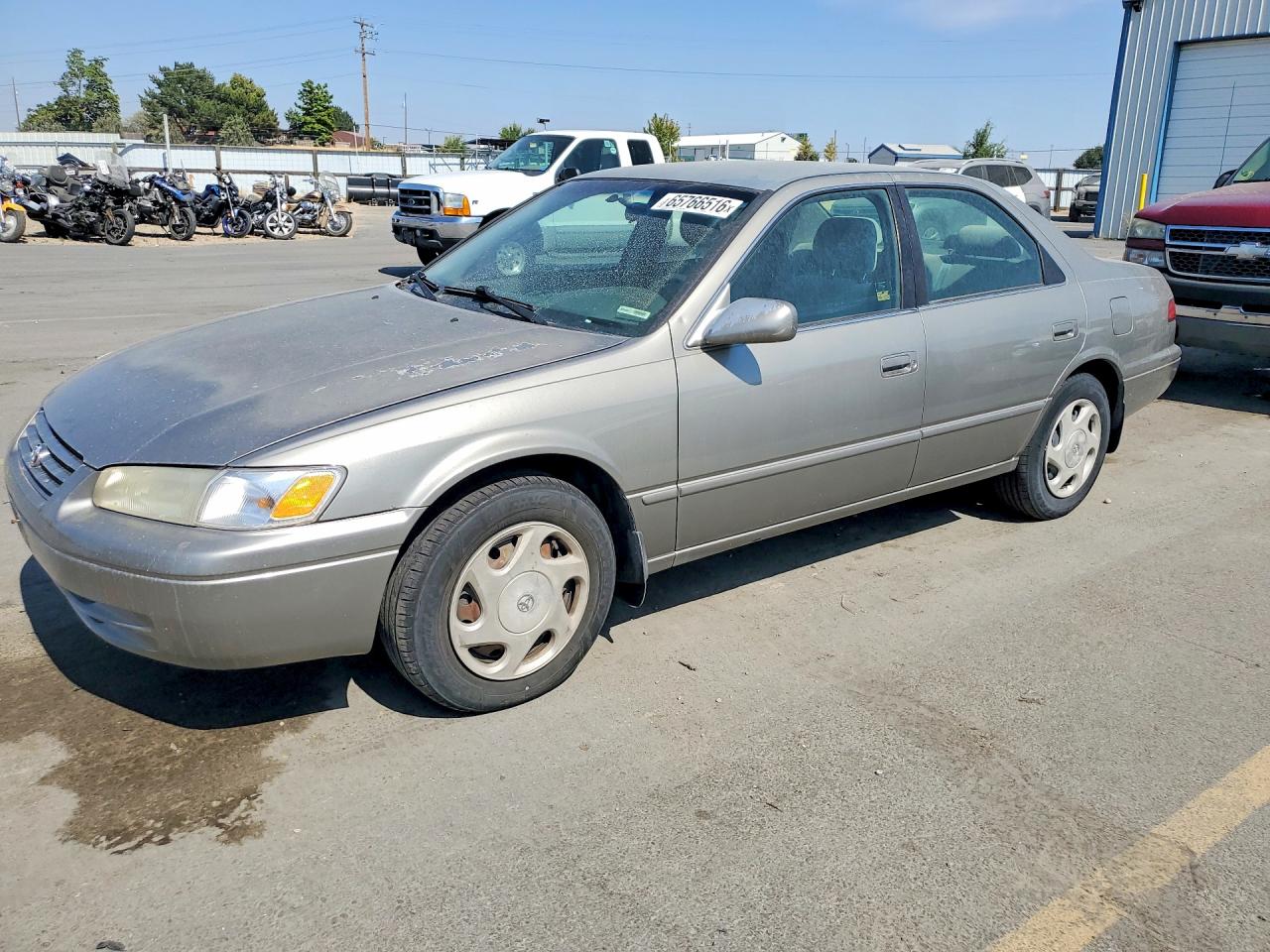 JT2BF22K6W0141111 · 1998 TOYOTA CAMRY