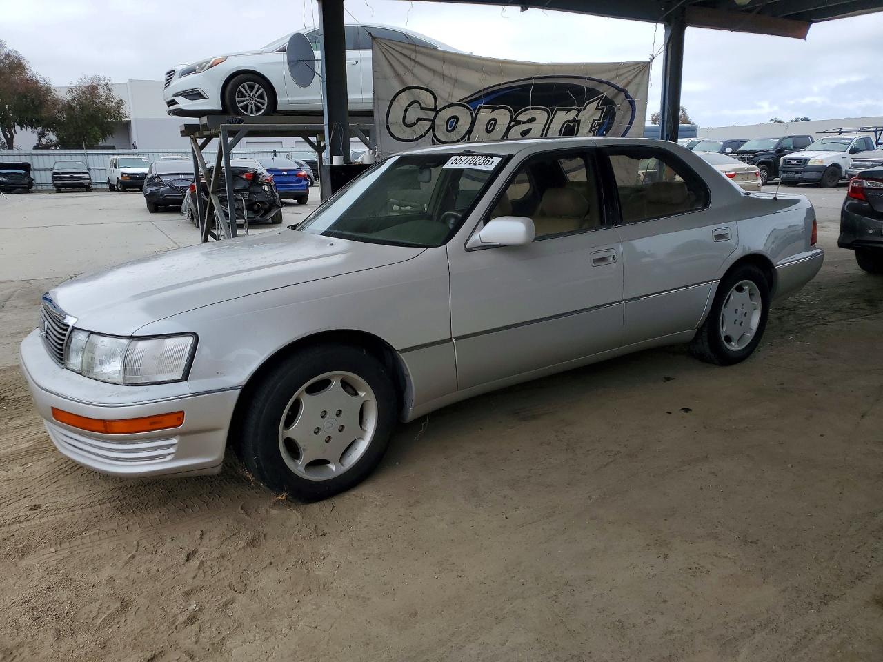 JT8UF11E8R0207473 · 1994 LEXUS LS
