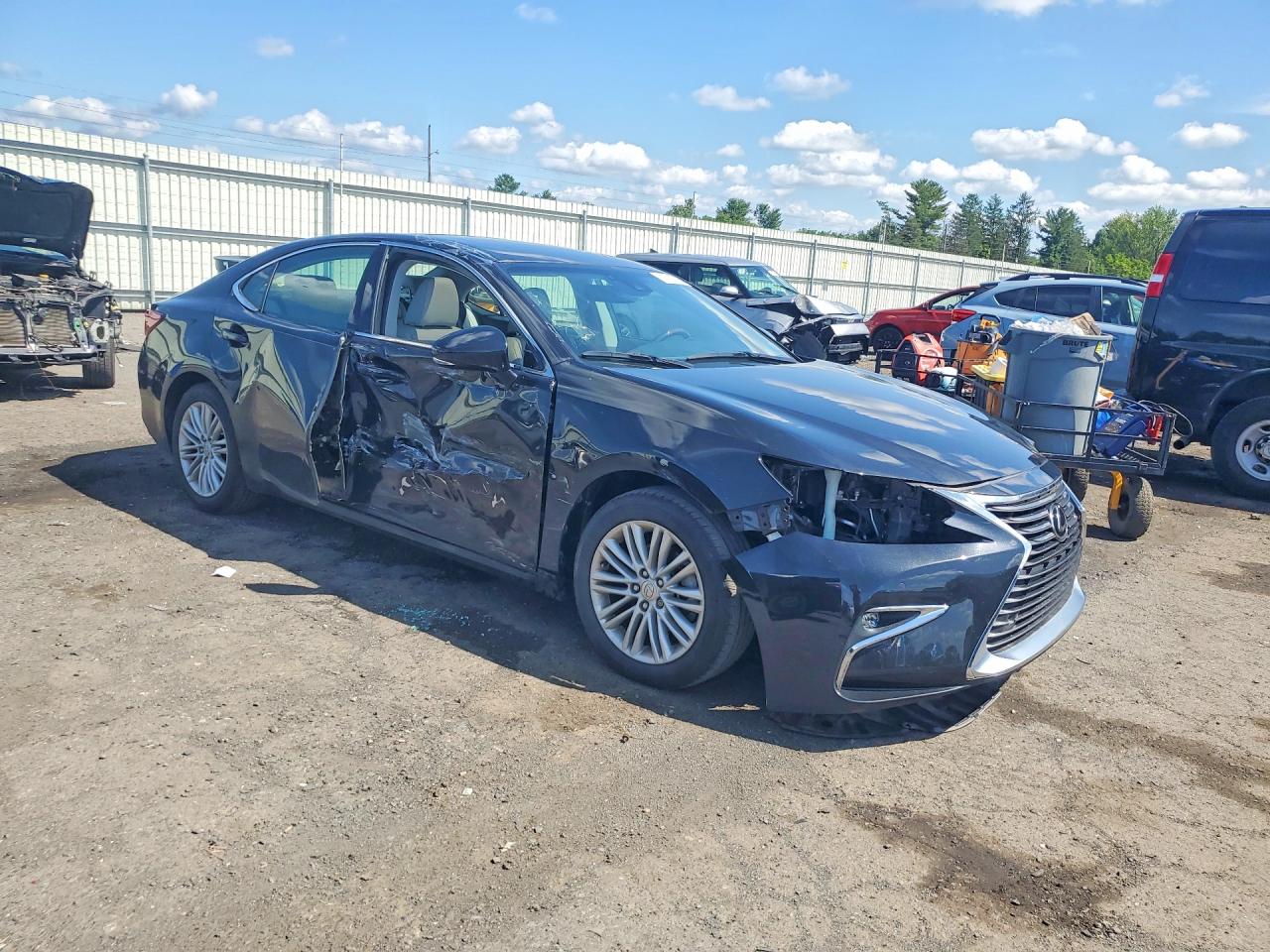 58ABK1GG0HU054841 · 2017 LEXUS ES · 4/13