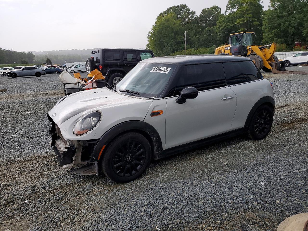 2015 MINI COOPER