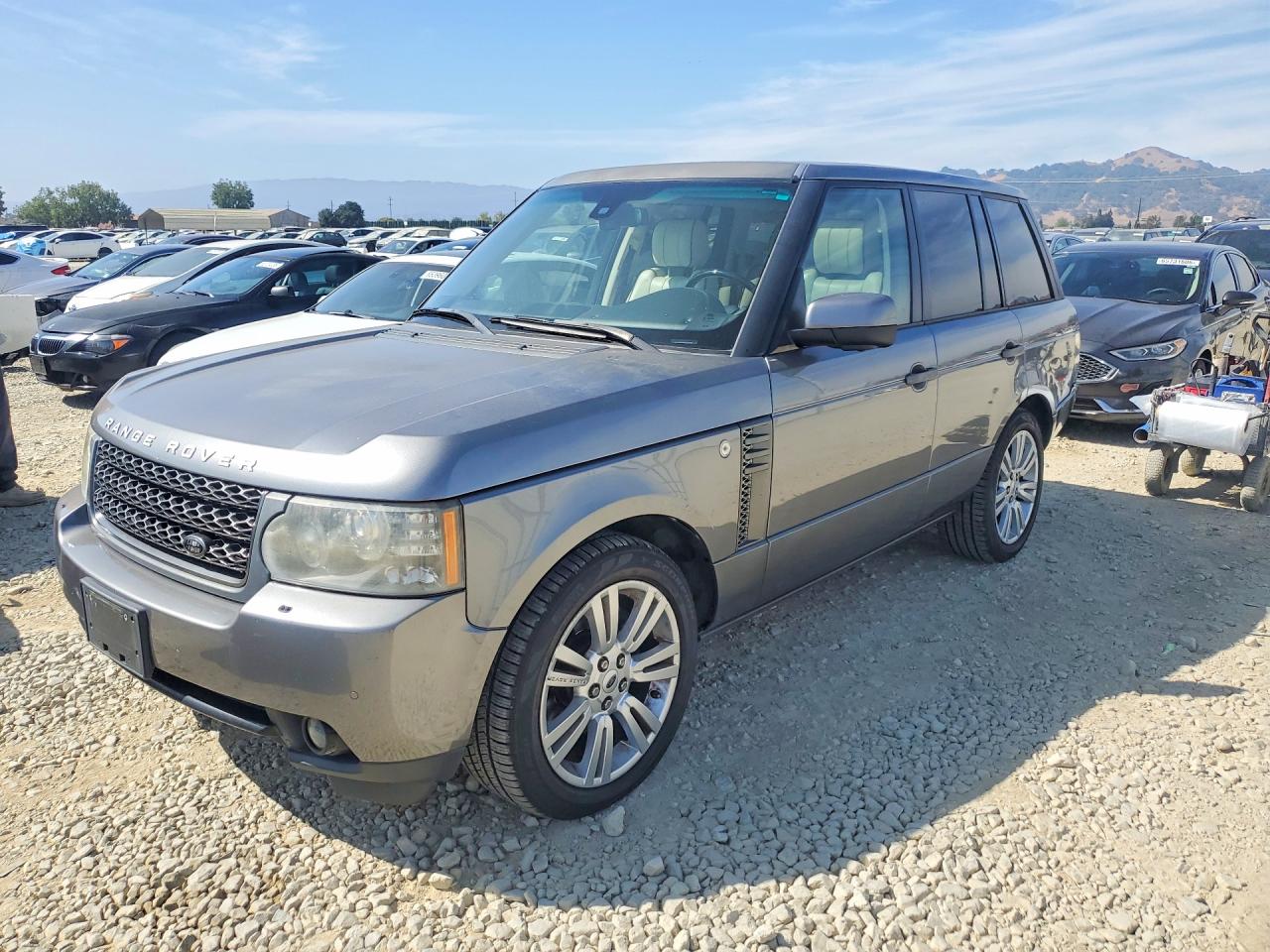 SALMF1D45BA340706 · 2011 LAND ROVER RANGE ROVER
