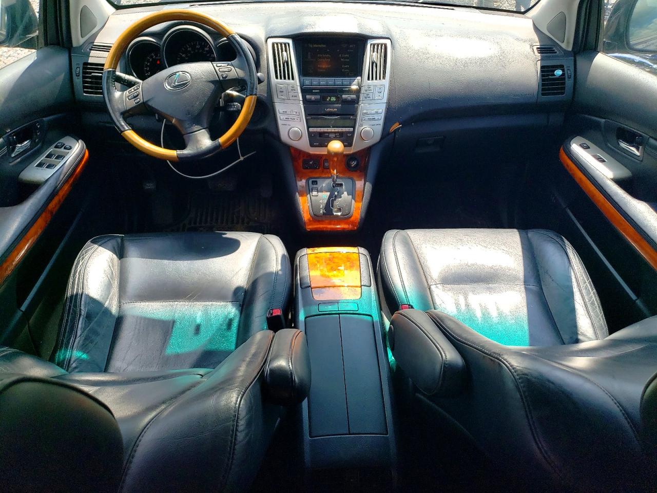 2T2HK31U78C058927 · 2008 LEXUS RX · 8/12