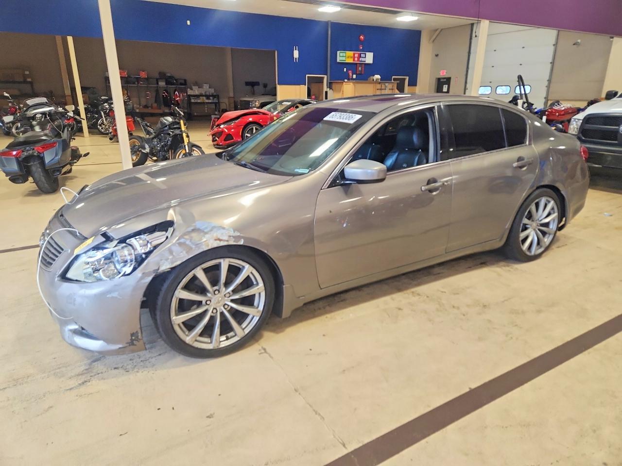 2011 INFINITI G37 SEDAN