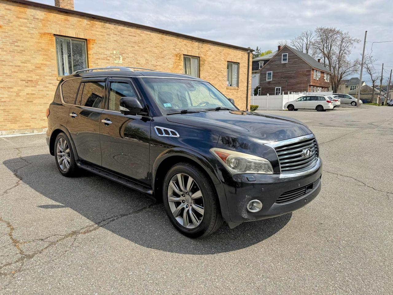 JN8AZ2NC5D9350142 · 2013 INFINITI QX56