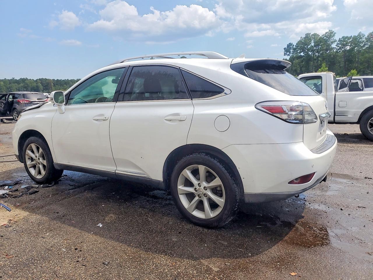 2T2ZK1BA4BC050336 · 2011 LEXUS RX · 2/13