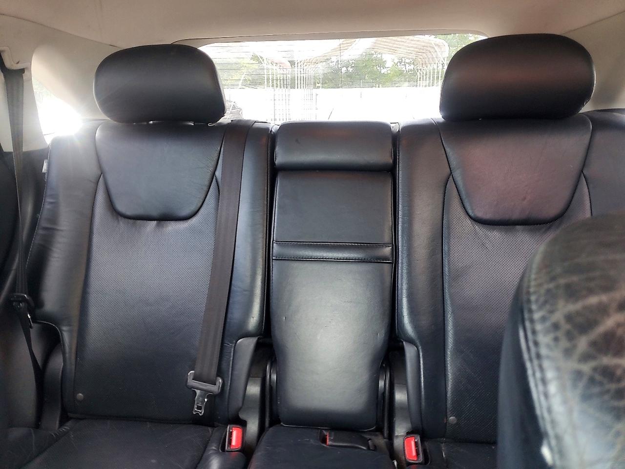 2T2ZK1BA4BC050336 · 2011 LEXUS RX · 10/13