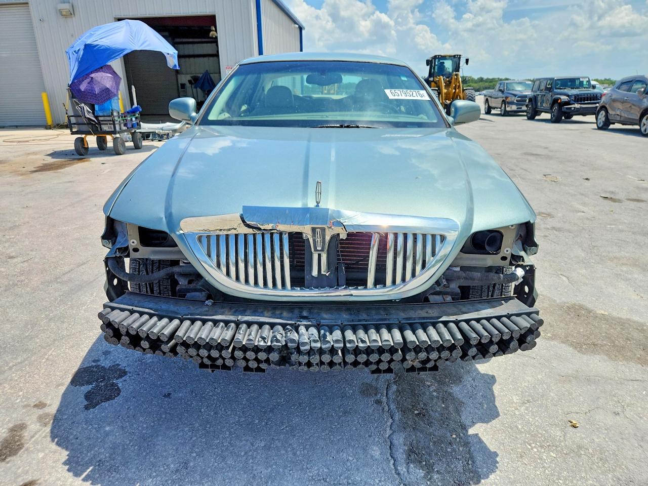 1LNHM81W65Y611468 · 2005 LINCOLN TOWN CAR · 5/13