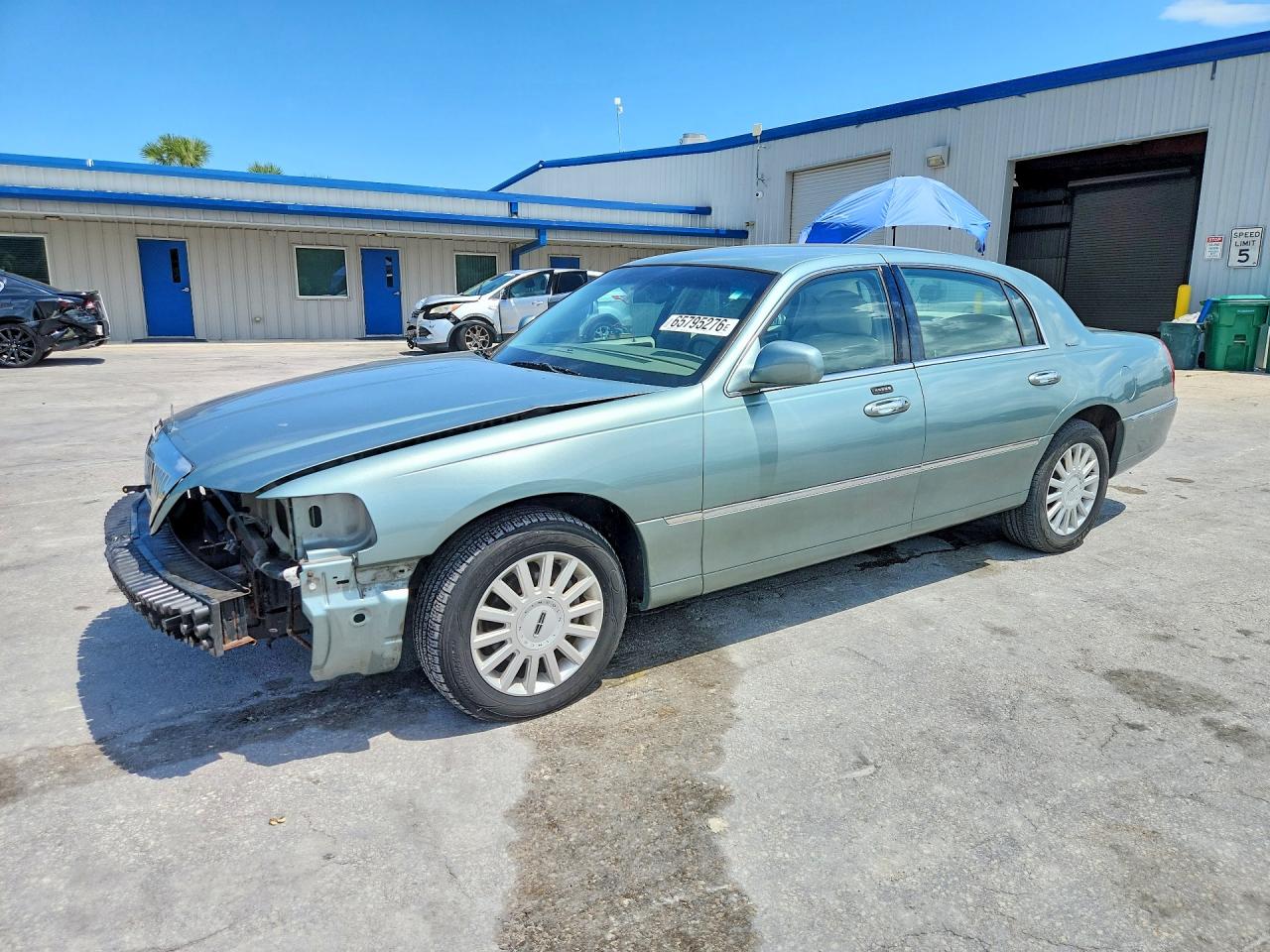 1LNHM81W65Y611468 · 2005 LINCOLN TOWN CAR