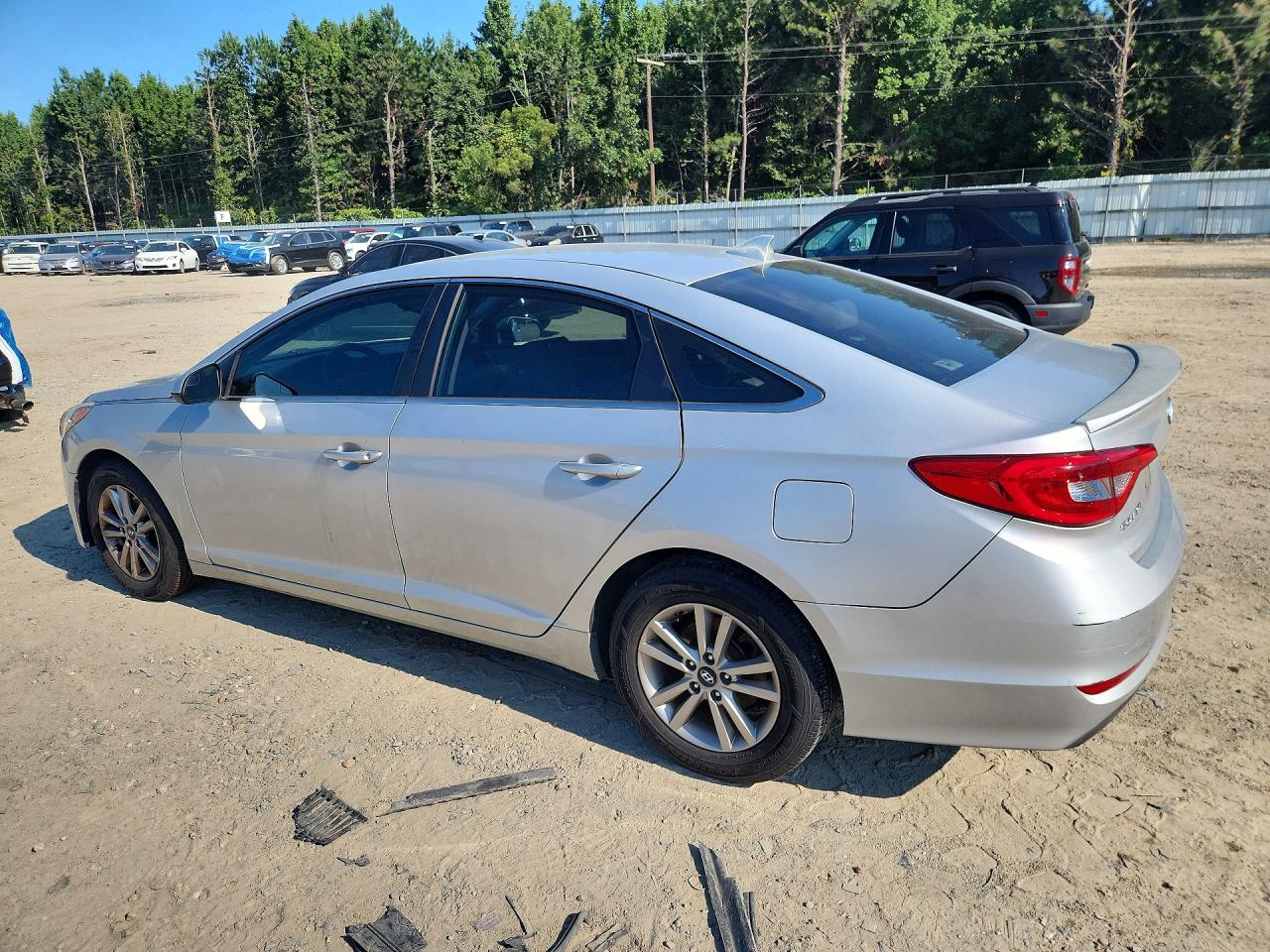 5NPE24AF3GH292475 · 2016 HYUNDAI SONATA · 2/12