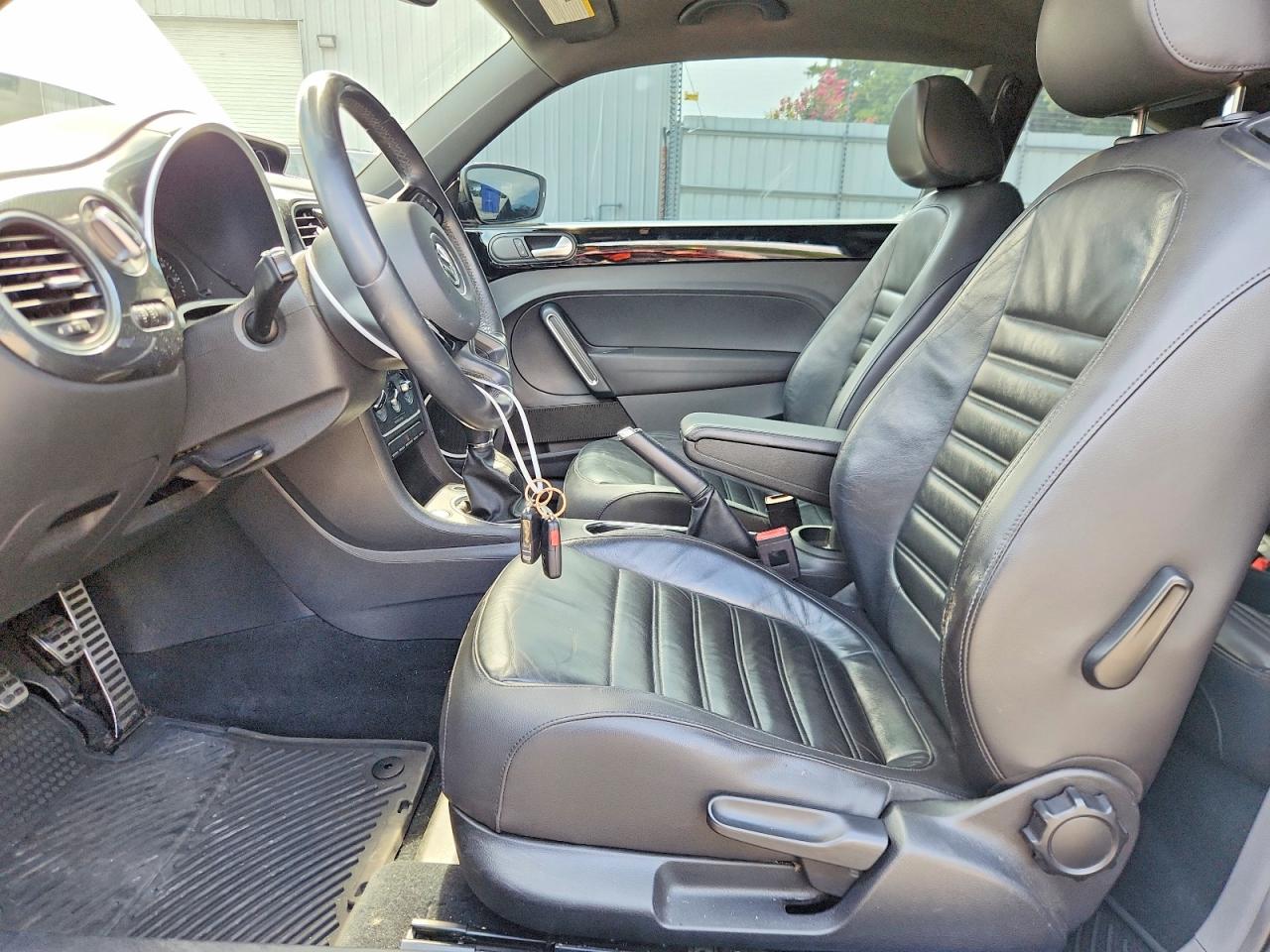 3VW467AT3CM649727 · 2012 VOLKSWAGEN BEETLE · 7/12