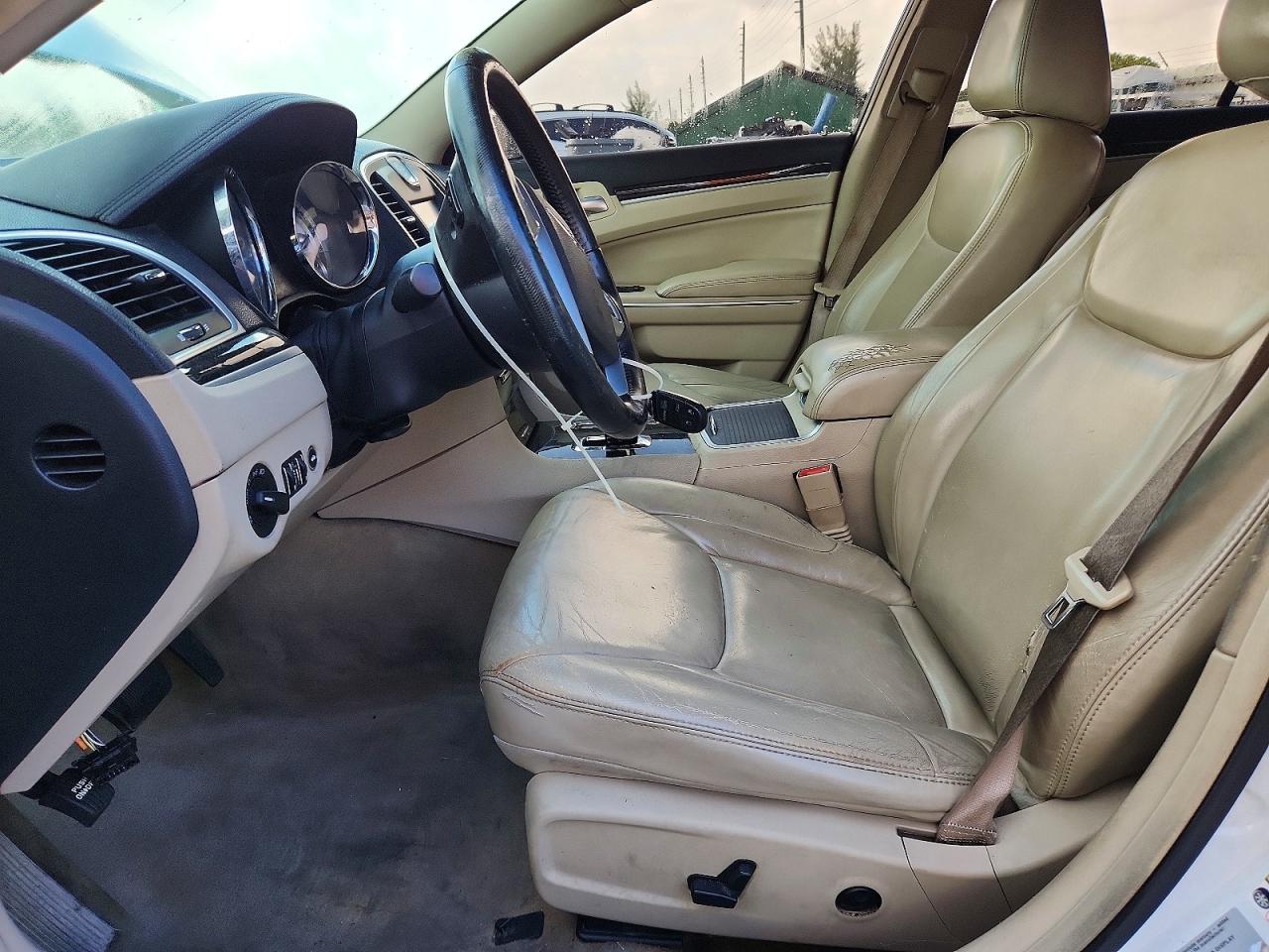 2C3CCAAG9EH335996 · 2014 CHRYSLER 300 · 7/12