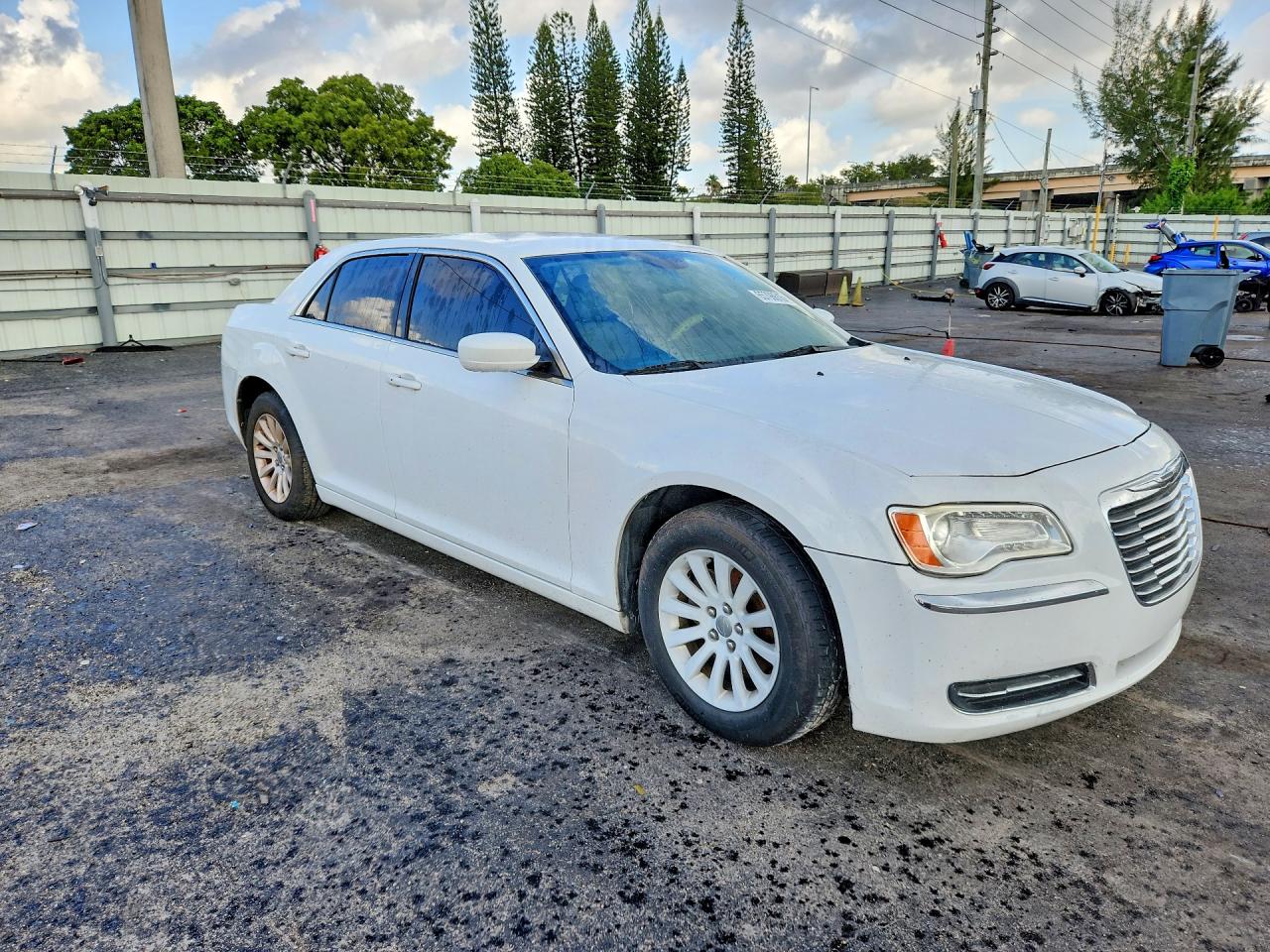 2C3CCAAG9EH335996 · 2014 CHRYSLER 300 · 4/12