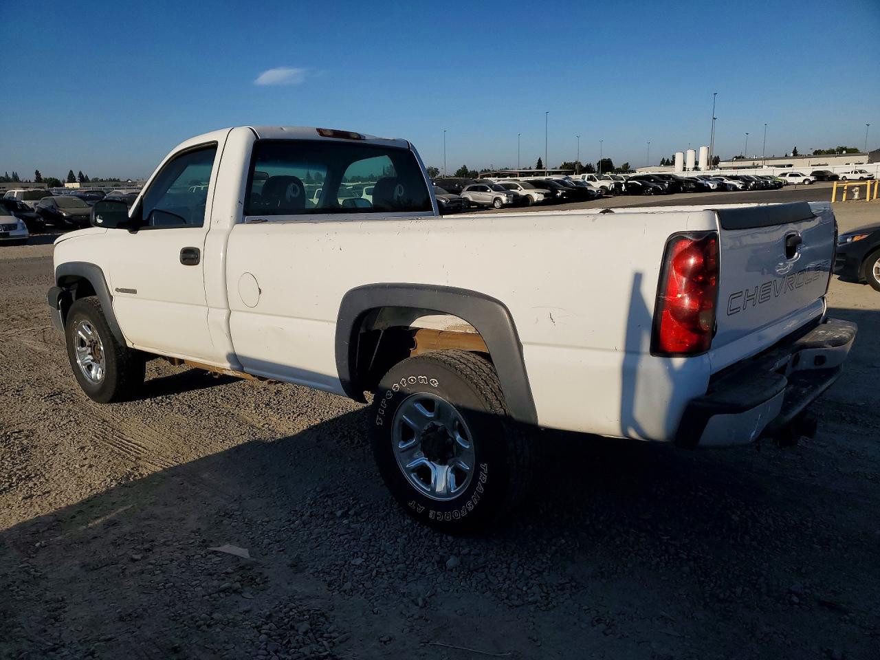 1GCHC24U04E140092 · 2004 CHEVROLET SILVERADO · 2/12