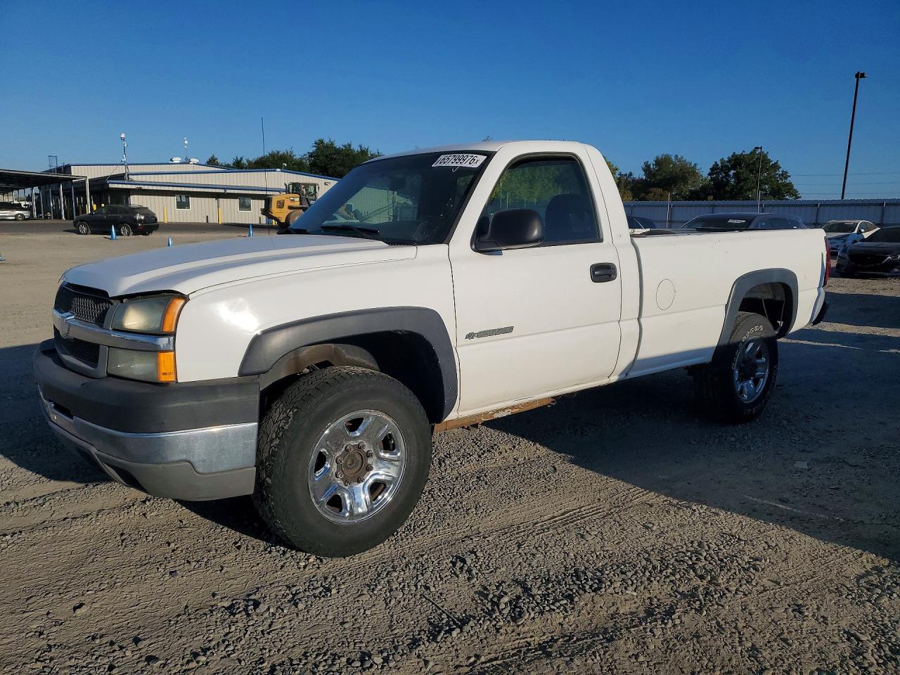 1GCHC24U04E140092 · 2004 CHEVROLET SILVERADO