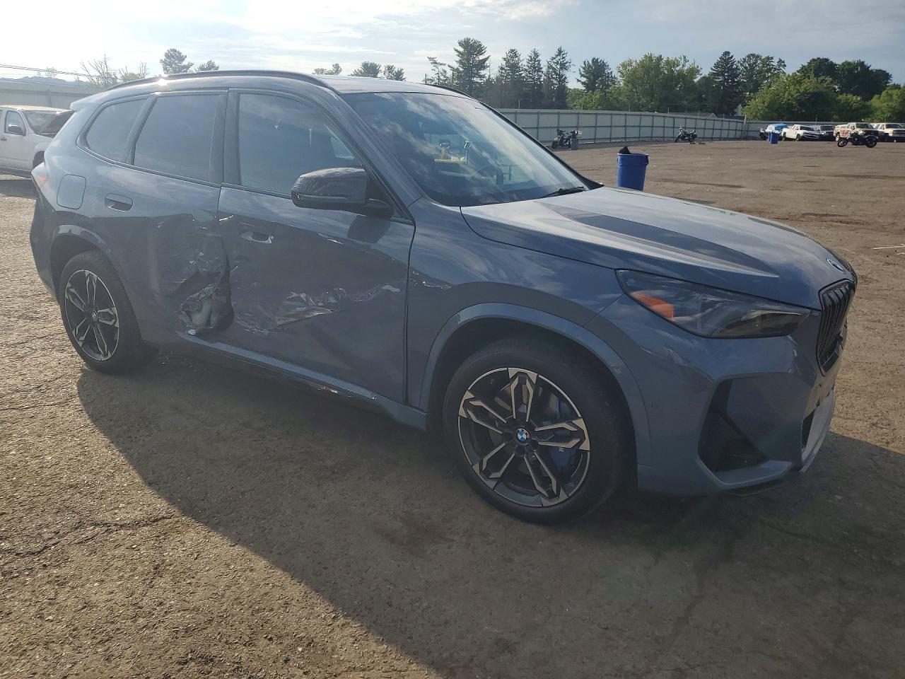 WBX13EF08S5175587 · 2025 BMW X1 · 4/13