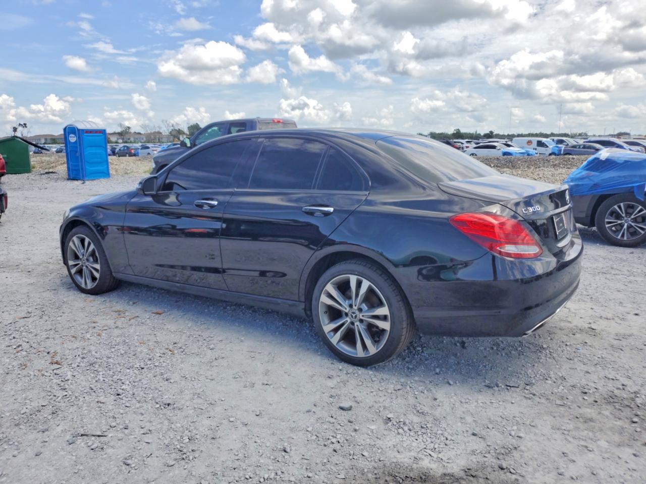 55SWF4KB9HU221428 · 2017 MERCEDES-BENZ C · 2/12