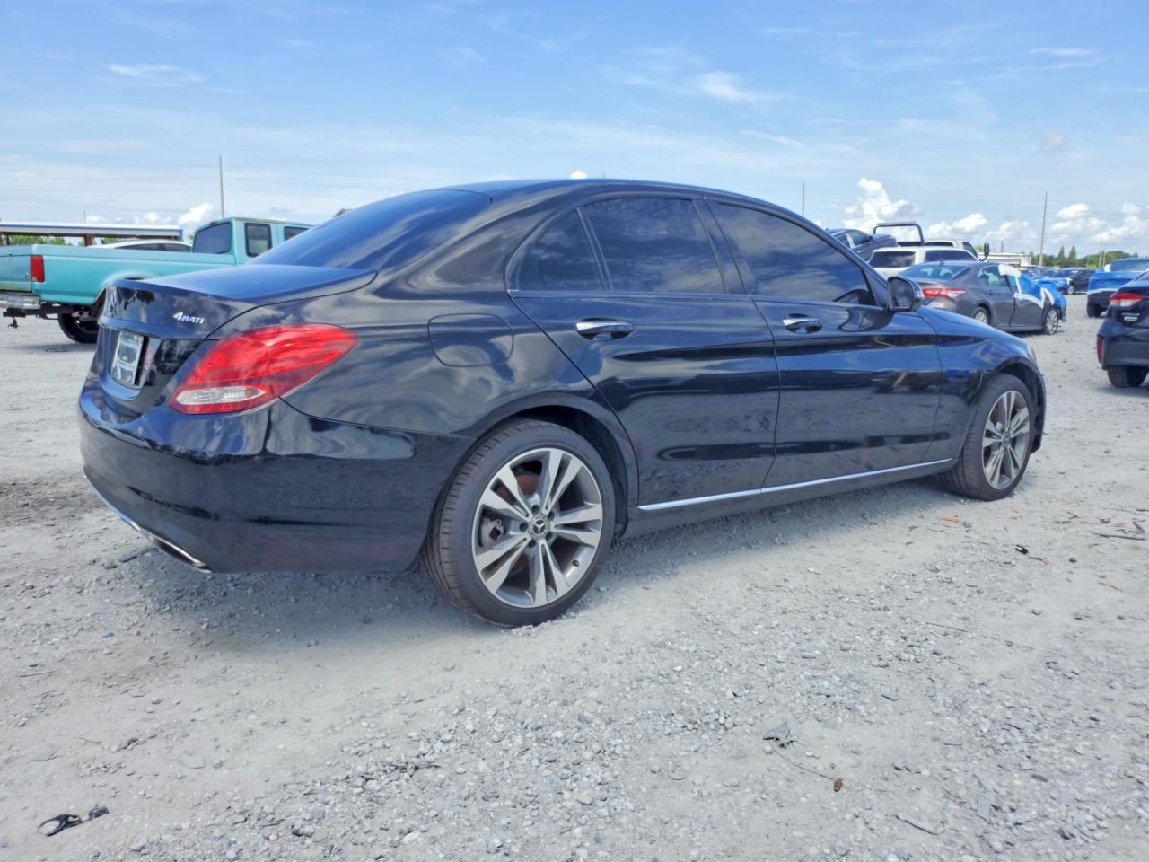 55SWF4KB9HU221428 · 2017 MERCEDES-BENZ C · 3/12