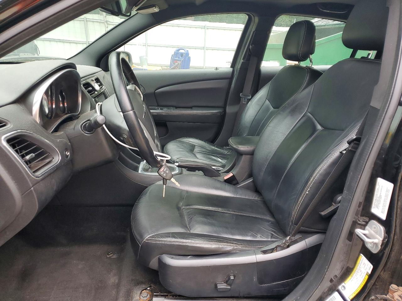 1C3CCBCB2CN288869 · 2012 CHRYSLER 200 · 7/12