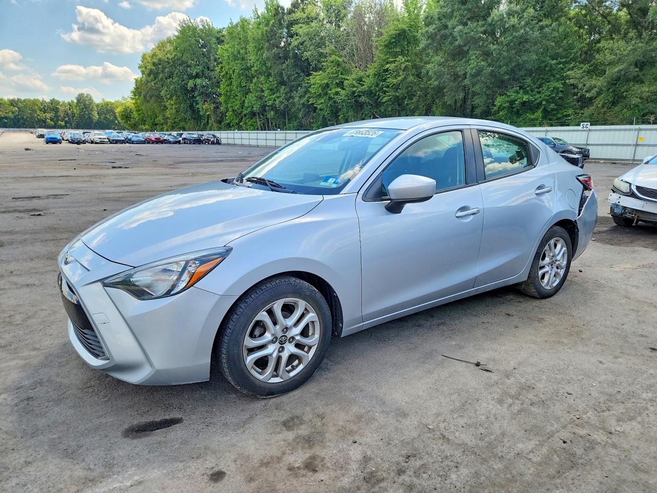 3MYDLBYV0JY332145 · 2018 TOYOTA YARIS IA