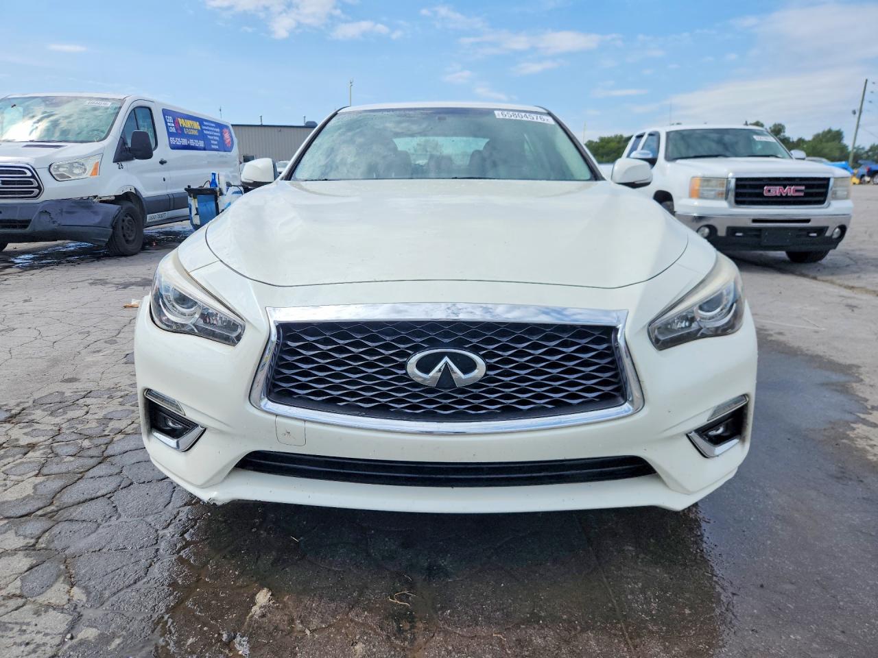 JN1EV7AR9JM442236 · 2018 INFINITI Q50 · 5/13