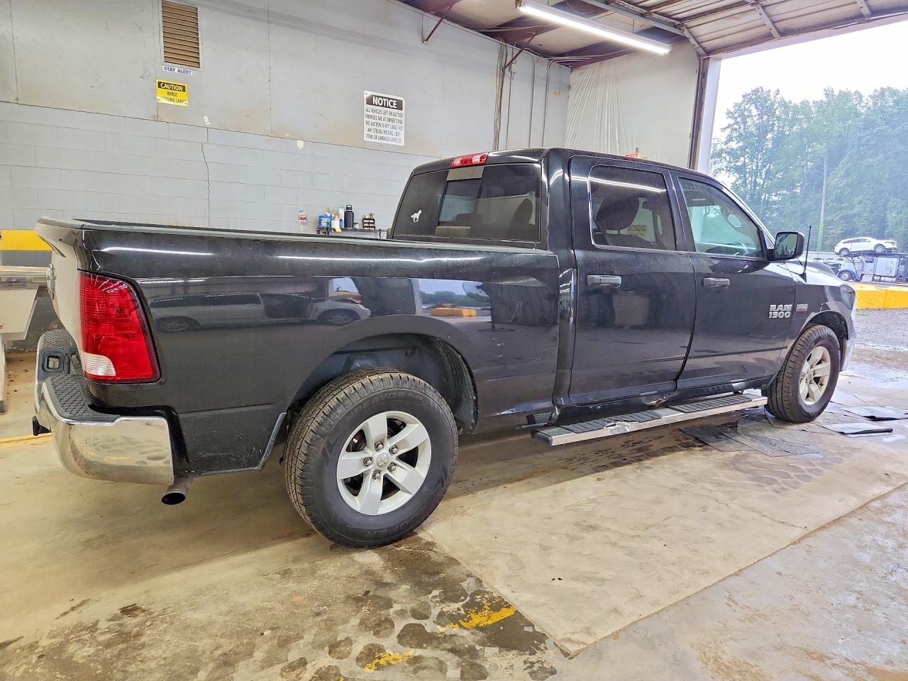 1C6RR6TTXHS598403 · 2017 RAM 1500 · 3/12