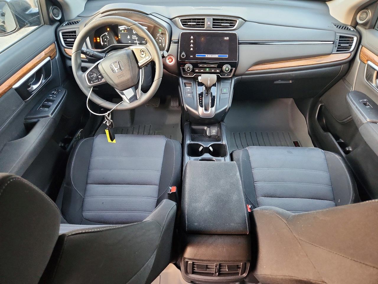 2HKRW2H54HH688424 · 2017 HONDA CR-V · 8/13
