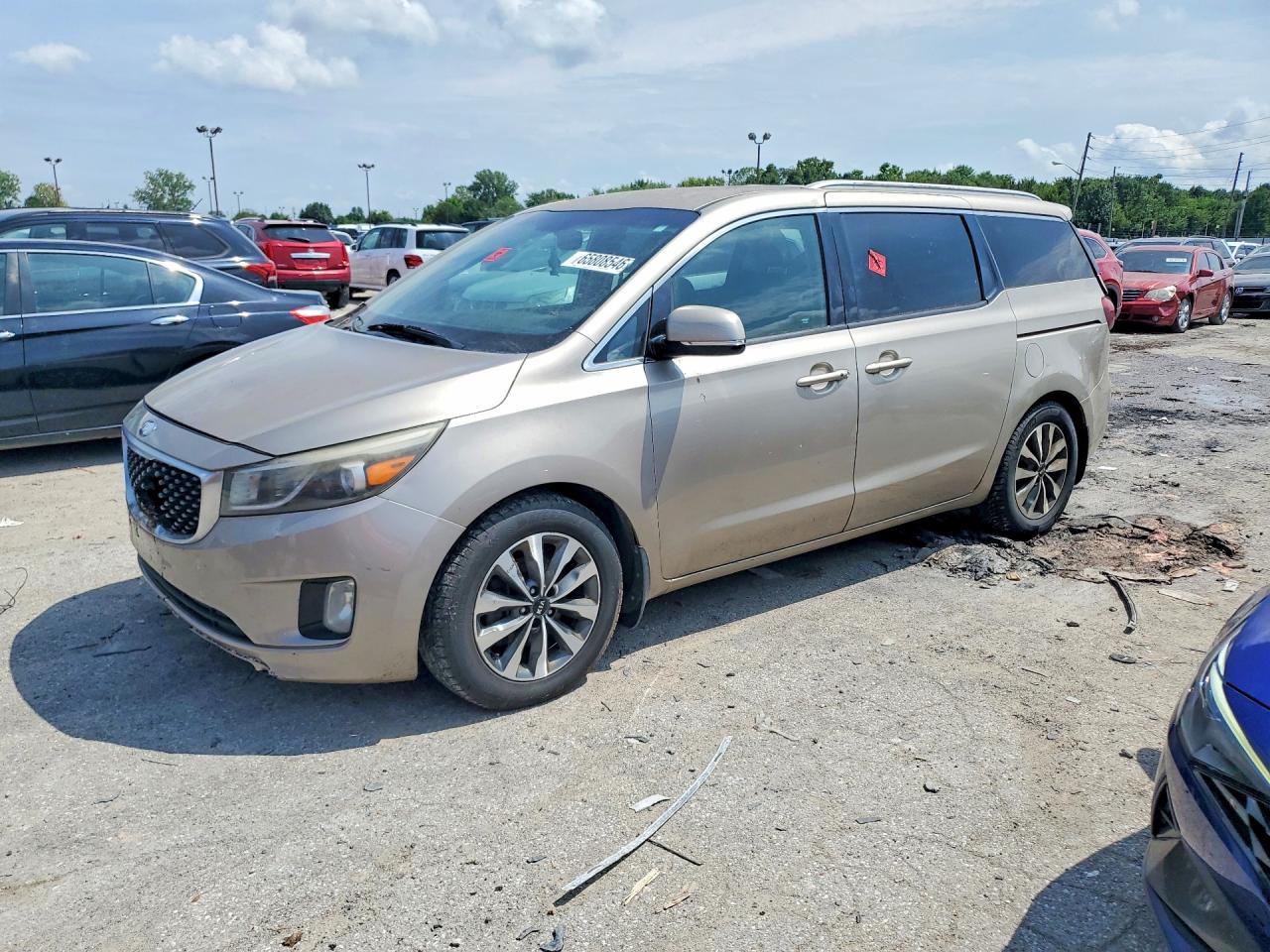 KNDMC5C15F6020552 · 2015 KIA SEDONA