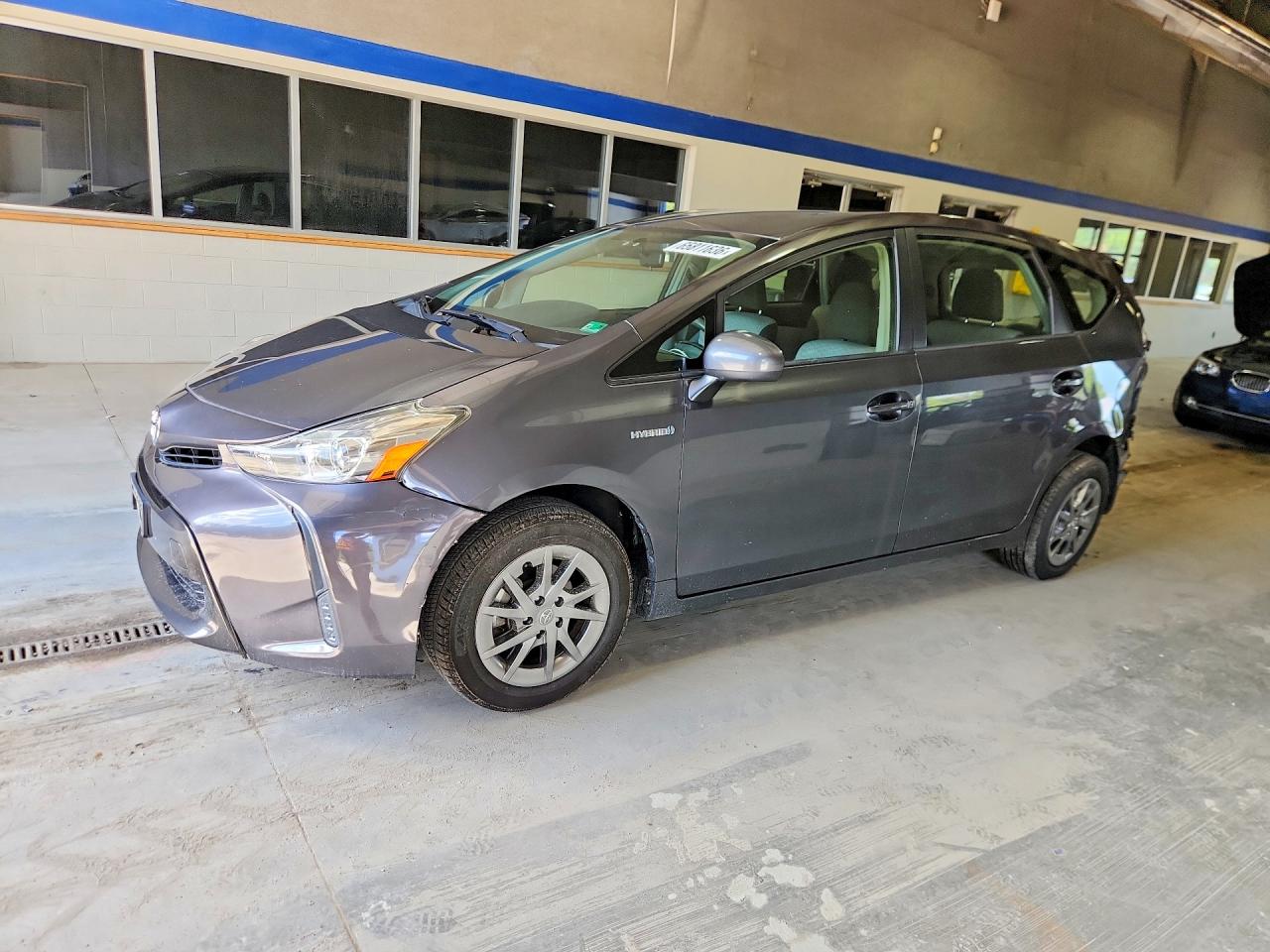 JTDZN3EU4HJ066370 · 2017 TOYOTA PRIUS V