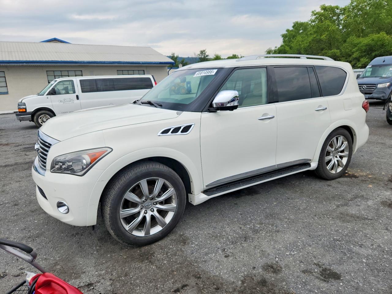 2012 INFINITI QX56