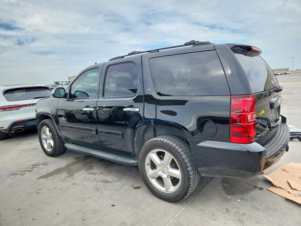 1GNSCBE02DR346922 · 2013 CHEVROLET TAHOE · 2/14