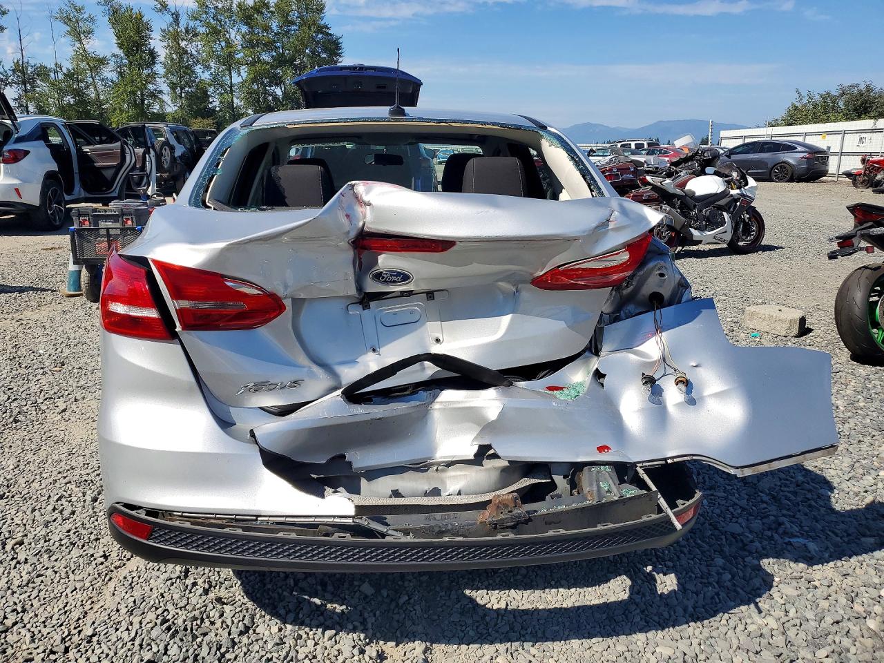 1FADP3E29HL325643 · 2017 FORD FOCUS · 6/13