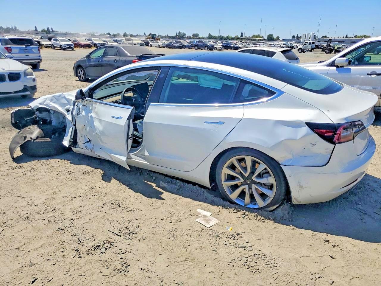 5YJ3E1EAXLF476803 · 2020 TESLA MODEL 3 · 2/12