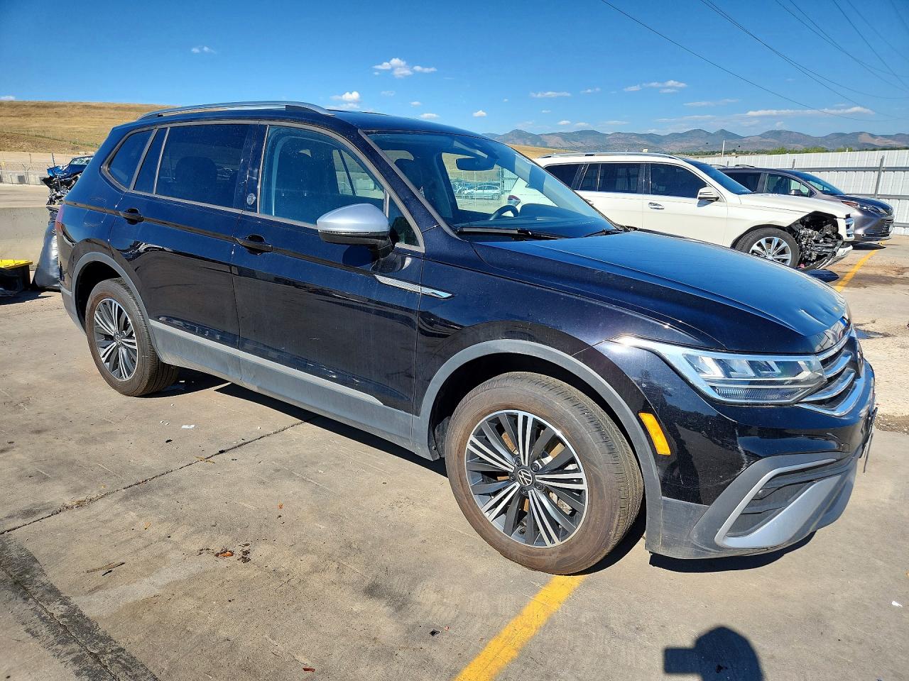 3VV5B7AX0RM227480 · 2024 VOLKSWAGEN TIGUAN · 4/13