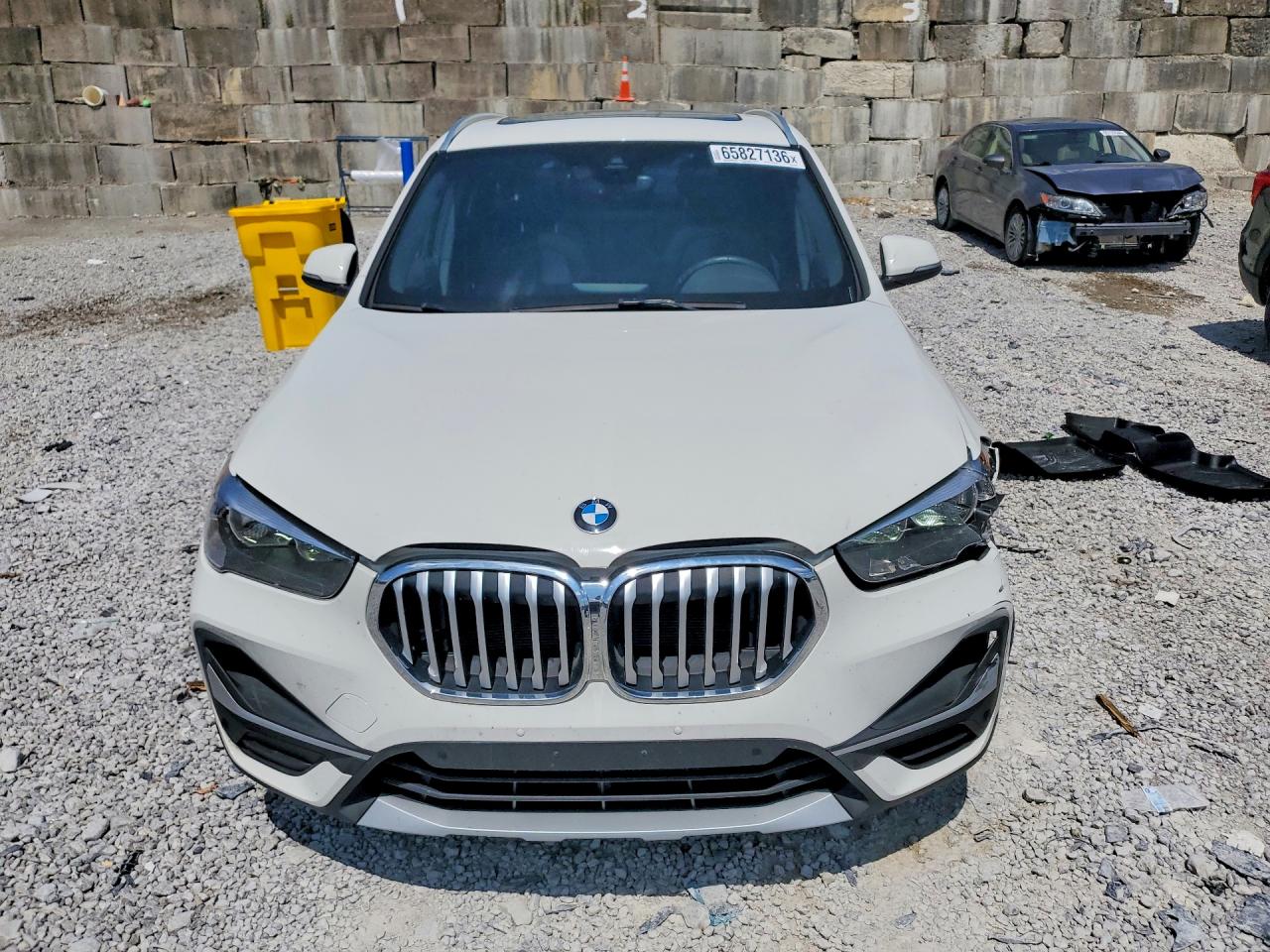 WBXJG9C00M5U43700 · 2021 BMW X1 · 5/13