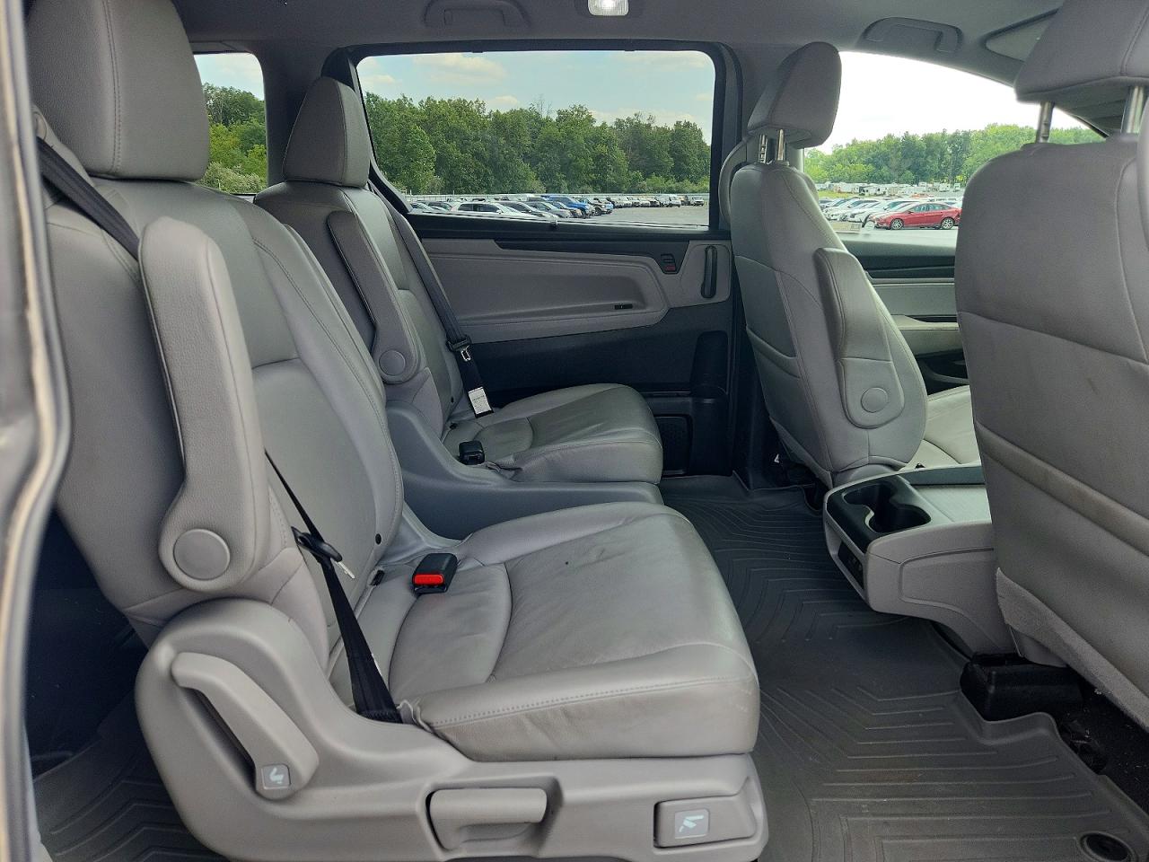 5FNRL6H74KB004320 · 2019 HONDA ODYSSEY · 11/13