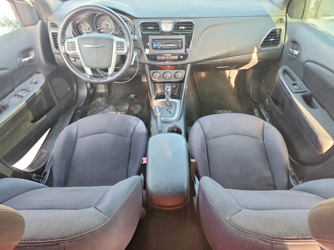 1C3CCBBB8DN554317 · 2013 CHRYSLER 200 · 8/13
