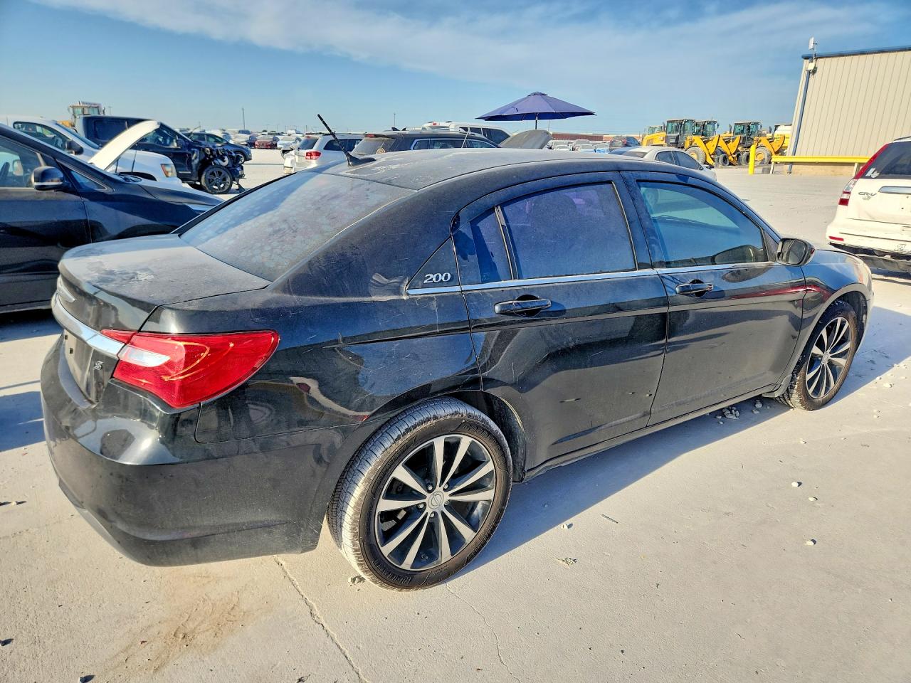 1C3CCBBB8DN554317 · 2013 CHRYSLER 200 · 3/13