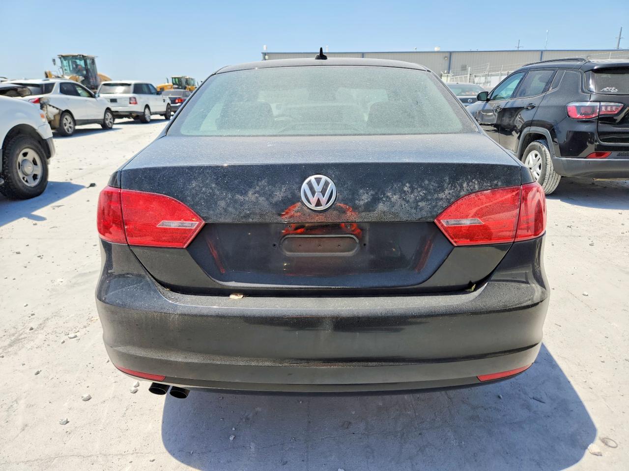 3VWD17AJ4EM392707 · 2014 VOLKSWAGEN JETTA · 6/12